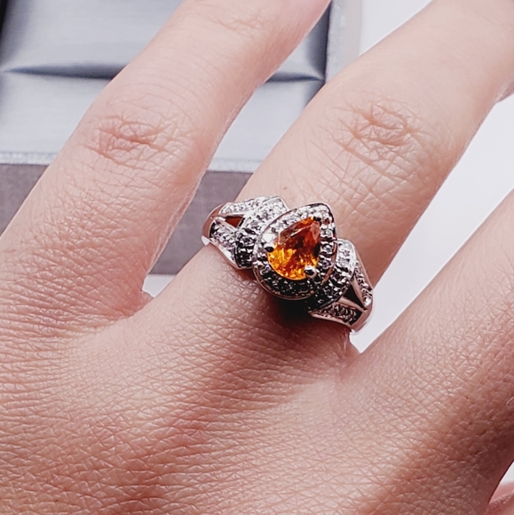 14k Solid White Gold Pear Shaped Orange Spessartite Garnet & Diamond Halo Ring - Picture 3 of 9